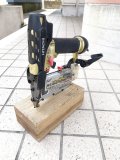日立高圧ピンタッカ　NP55HM