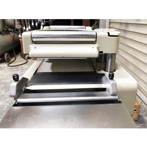 画像8: マキタ超仕上カンナLP1802C (8)